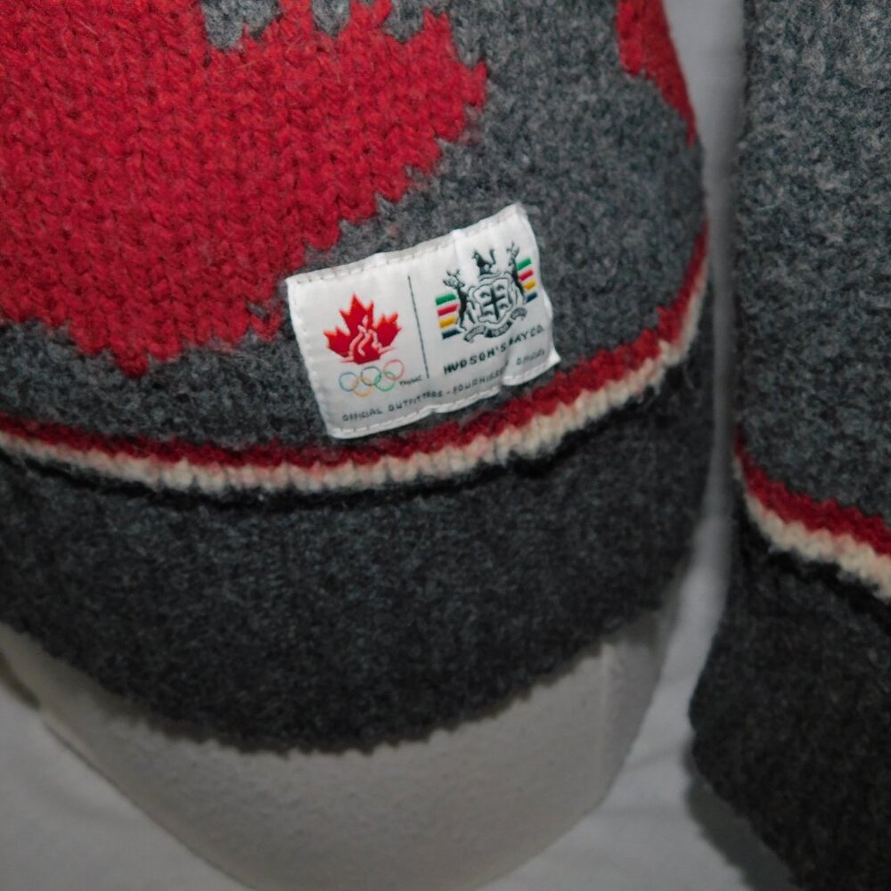 HBC 2010 Vancouver Olympics Womens S lambswool Full Zip Cardigan Sweater Canada - Picture 6 of 11